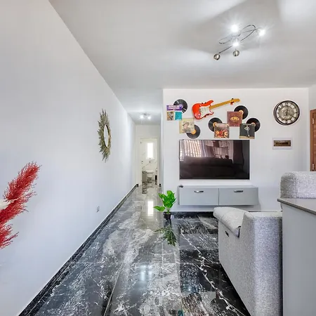 Apartment 2 Bedroom In Mscala