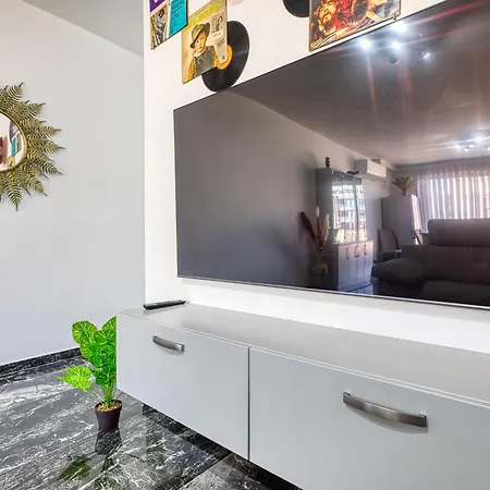 Apartment 2 Bedroom In Mscala