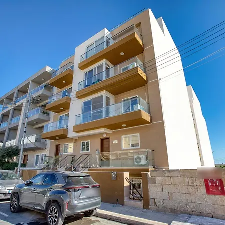 New - Top Floor Apartment In Marsaskala By Sf Homes Apartment